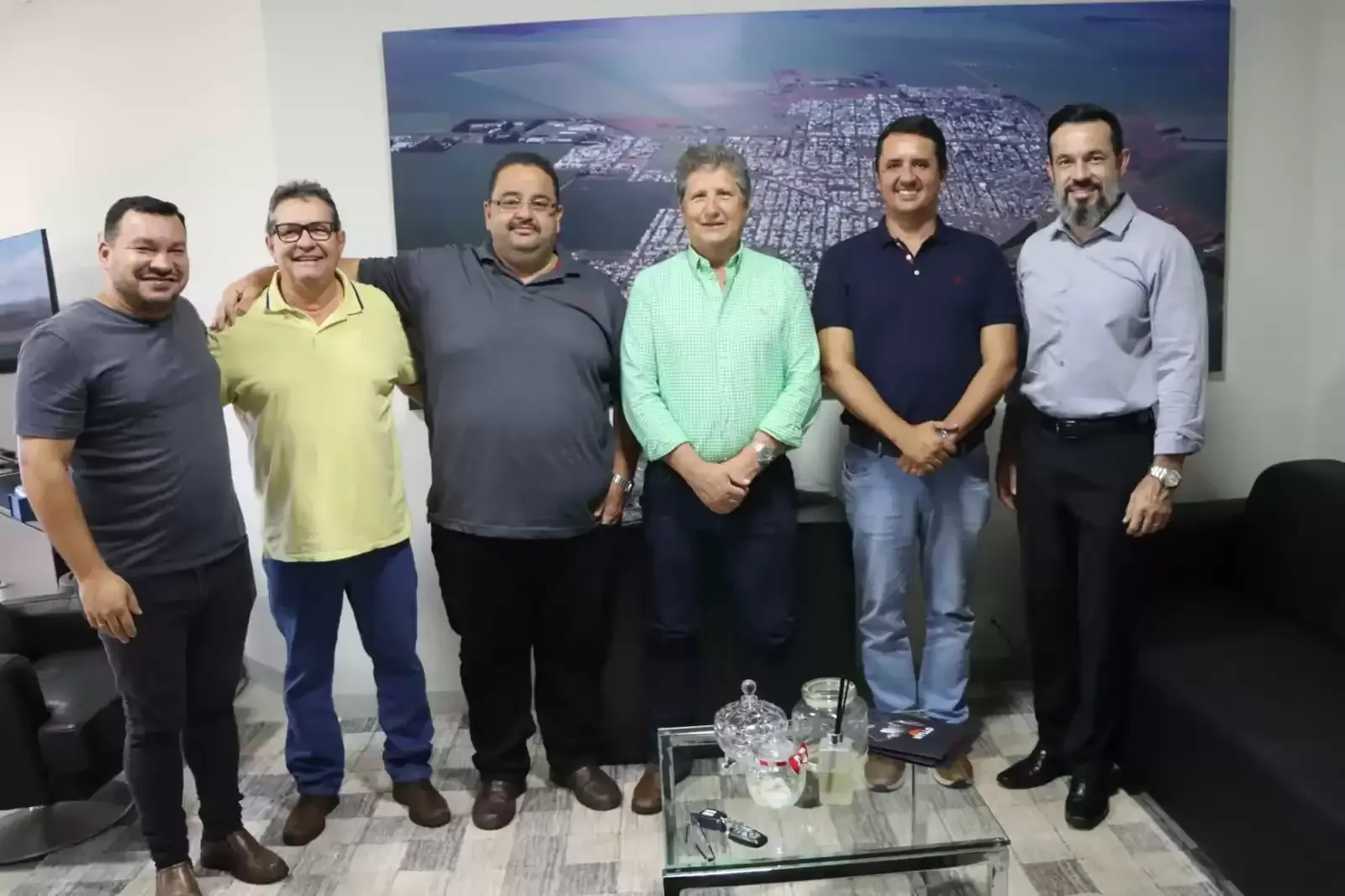 Imagem de compartilhamento para o artigo Walter Shlatter recebe visita do prefeito de Cassilândia para fortalecer parcerias da MS Todo dia